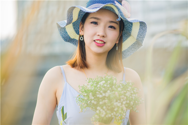 白色衣服发黄怎么办 小窍门让你衣服由内而外的洁净