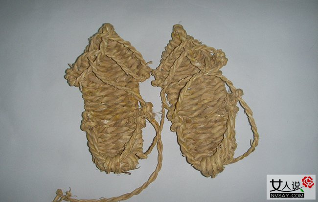 草鞋怎么编 老师傅教您3招纯手工草鞋编法