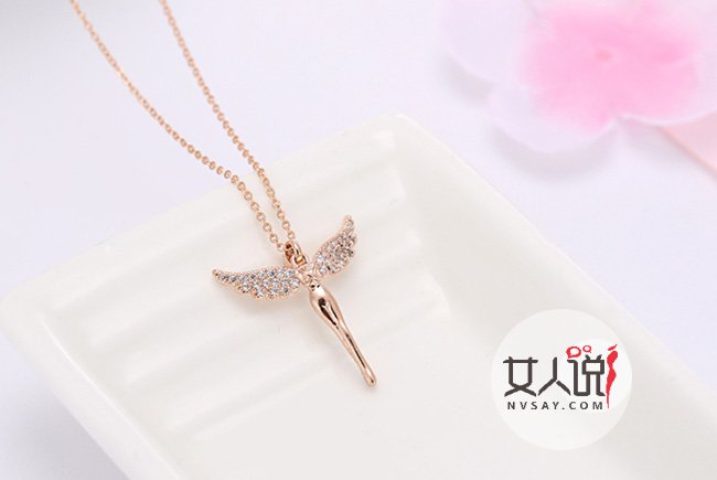 适合女孩戴的项链图片 配戴上这些项链瞬间显高级