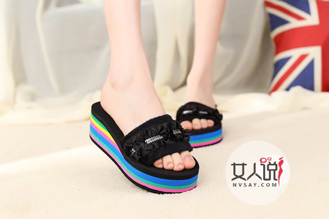 夏天女士新款拖鞋  八双新款外穿拖鞋轻松秒杀凉鞋