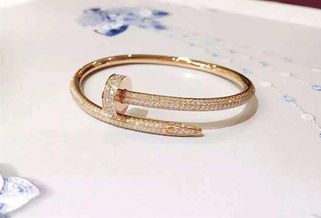 卡地亚手镯多少钱 有贵有便宜！来看你能买得到哪款