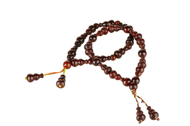 上档次且不贵手链品牌 8款情侣手链一眼就让你勾魂摄魄