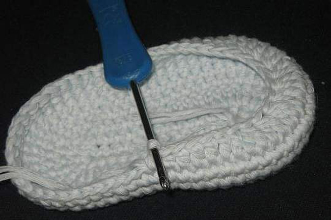 初生宝宝鞋帽编织教程 学会鞋帽编织法babay穿戴上更有意义