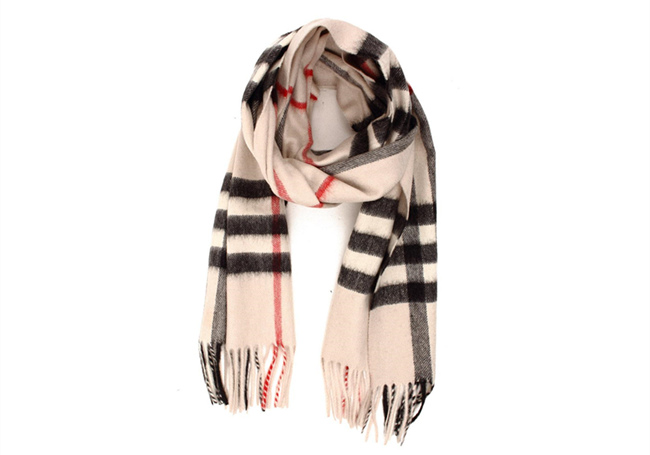 女士围巾的各种围法 很有feel的几种围巾围法女神们学学呗