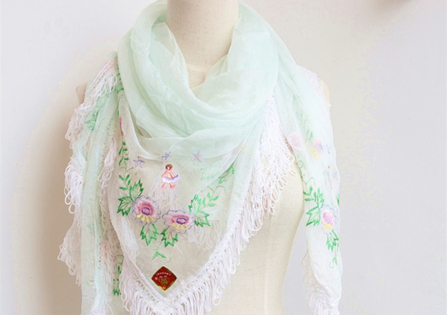 女士围巾的各种围法 很有feel的几种围巾围法女神们学学呗