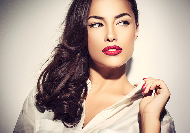 衣服静电贴身上怎么办 寻找解决好方法不妨来这看看