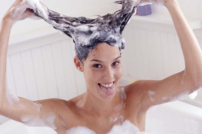 女生日常如何养发护发 6招搞定毛躁恢复柔顺亮泽