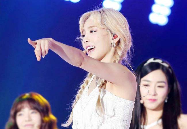 双尾辫怎样扎才好看 3个小技巧让双马尾减龄满分