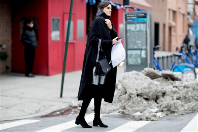 2017秋冬黑白配街拍 一大波黑白配赶来有型又有范儿