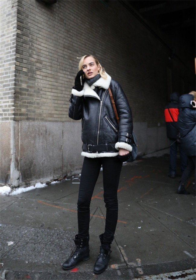 2017秋冬黑白配街拍 一大波黑白配赶来有型又有范儿