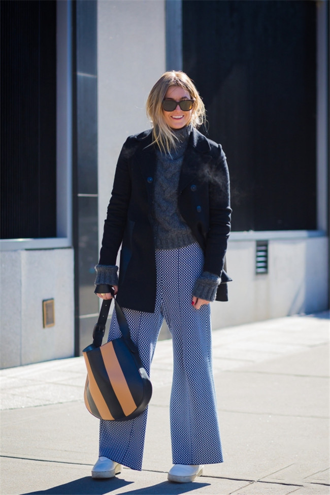 屁股大的女生穿什么好看 学习街拍达人完美遮住臀部肉肉