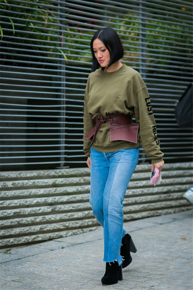 肩膀宽适合穿卫衣吗 穿对卫衣变身帅气无比小仙女