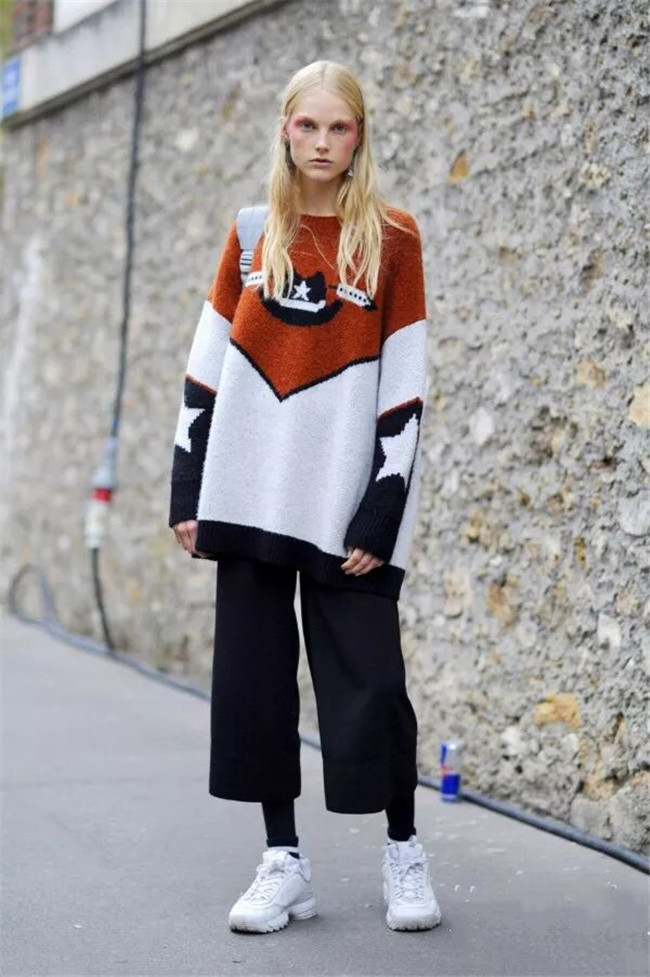 冬季阔腿裤怎样搭配 阔腿裤一出气场满分虎虎生风