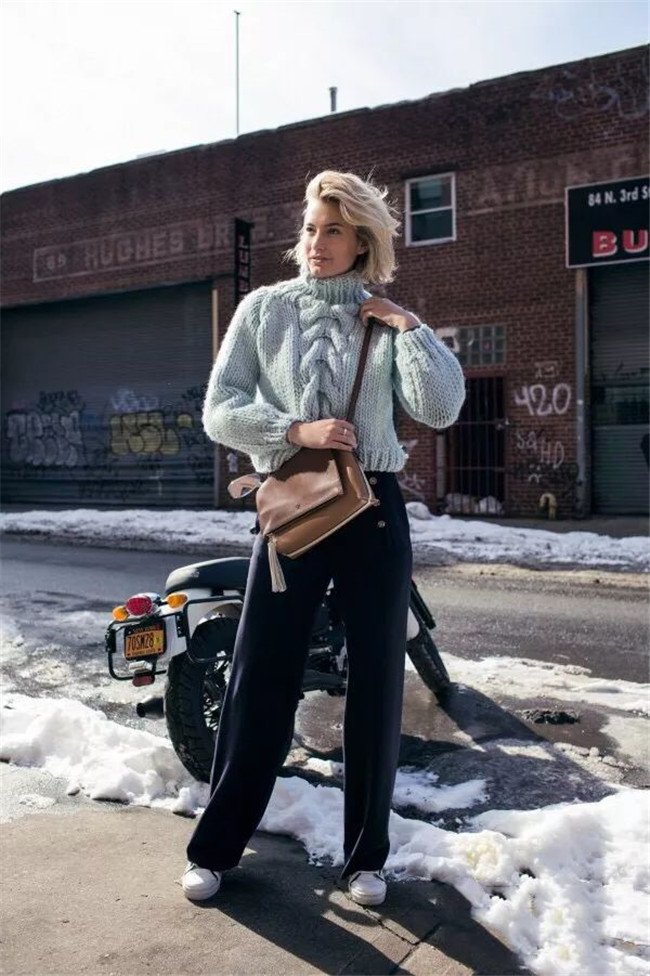 冬季阔腿裤怎样搭配 阔腿裤一出气场满分虎虎生风