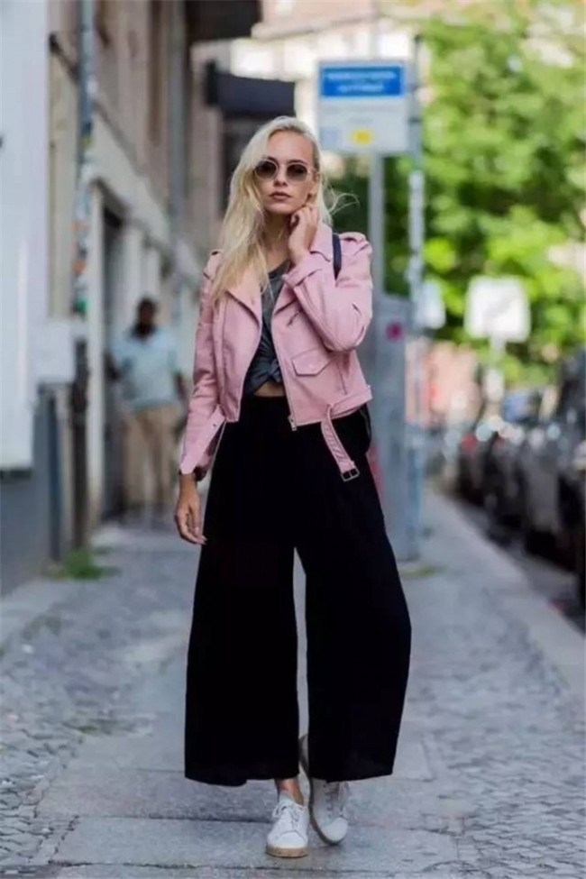 冬季阔腿裤怎样搭配 阔腿裤一出气场满分虎虎生风