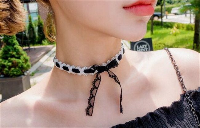 女孩冬天戴什么首饰 选对最chic首饰为自己锦上添花