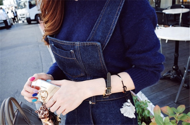 女孩冬天戴什么首饰 选对最chic首饰为自己锦上添花