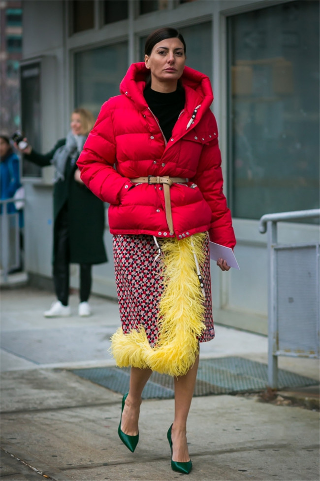 冬天穿裙子怎么搭配 小仙女冬天穿裙子的扮靓小巧搭