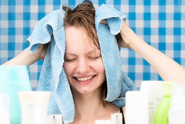 天天洗头好不好 每日勤洗头反而得不偿失