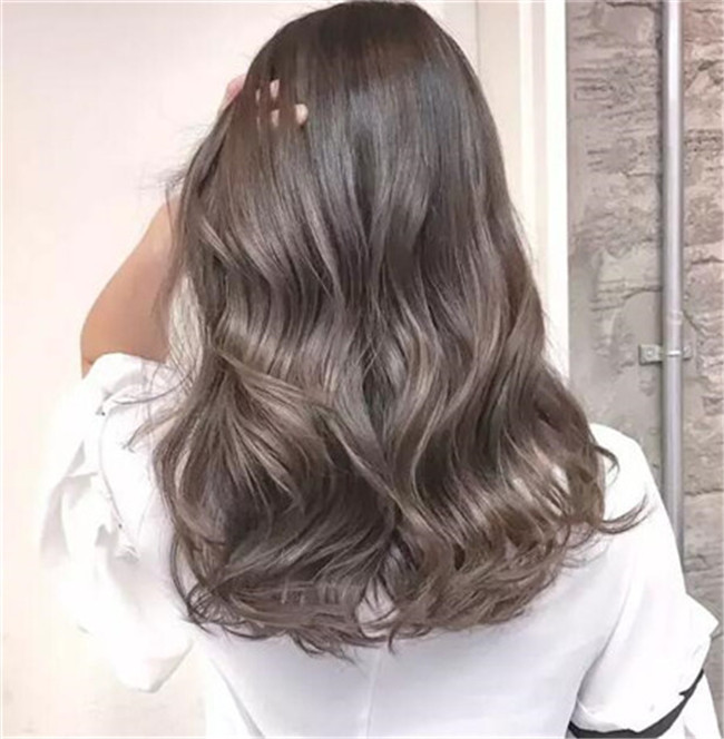 中长卷发发型图片 2018中长卷发流行新趋势在此