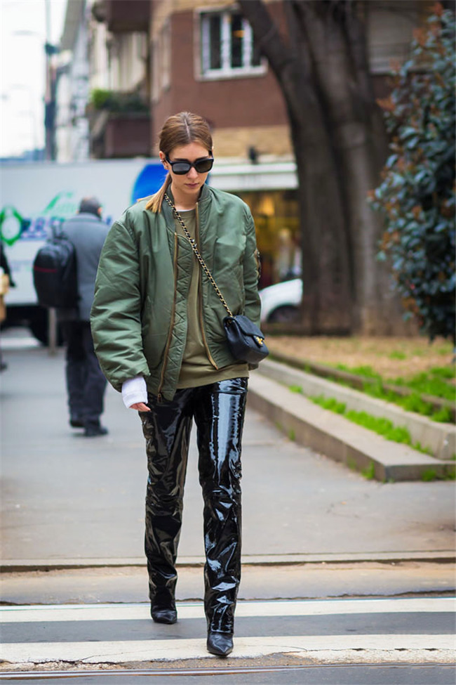 飞行夹克里面穿什么 冬季一件Bomber Jacket足够耍帅装酷