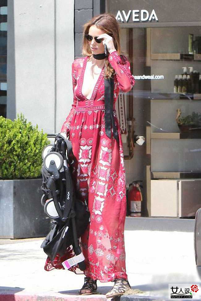 2016欧美明星春季街拍 时髦大气怎能拒绝！