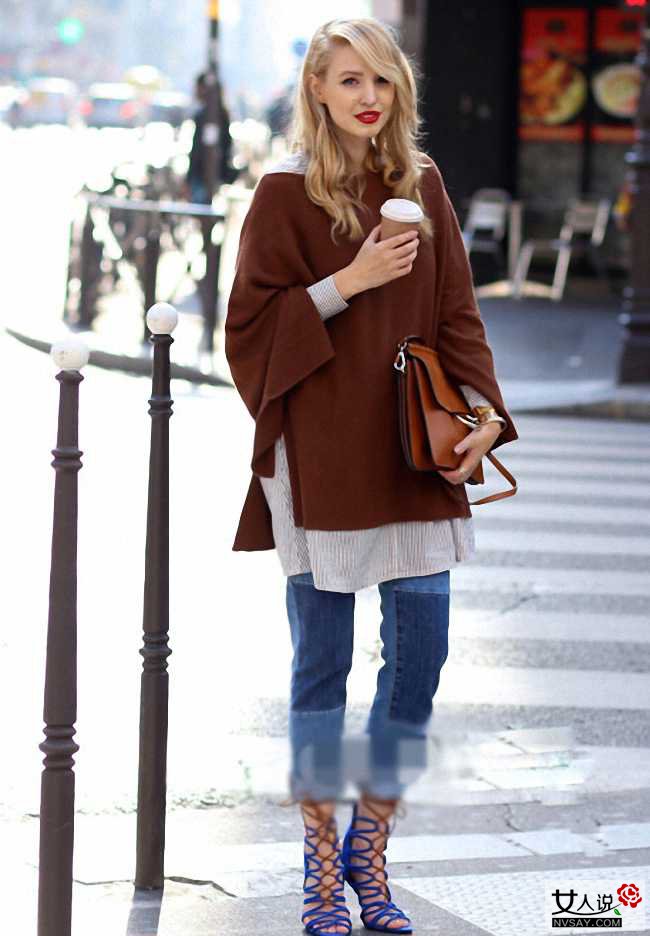 斗篷式大衣街拍LOOK 时髦大气凸显欧美大牌范