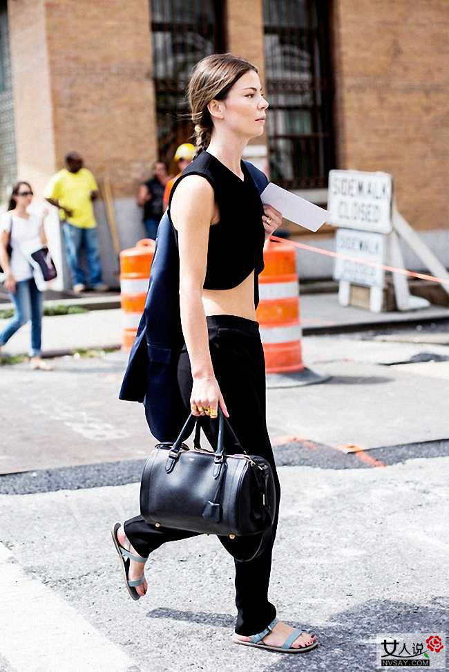 黑色休闲裤配什么上衣 欧美潮人教你如何凹出最IN造型