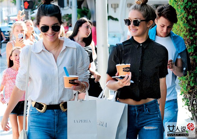 肯达尔詹娜最新街拍LOOK 气场十足回头率百分百