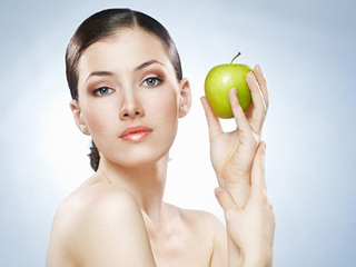 如何让苹果肌嘭起来 注射填充苹果肌和按摩提升哪个更有效全