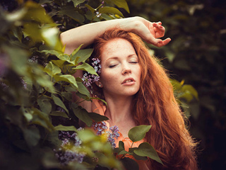 脸上长斑怎么办 它就是斑点死对头还原干净美肌超容易