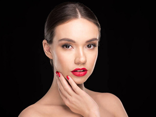 冬天脸部皮肤干燥粗糙怎么办 补水锁水远离一切皮肤问题