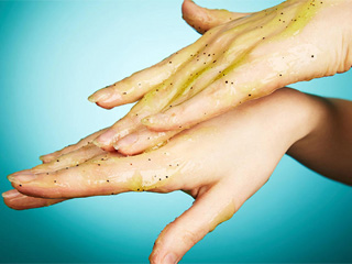 冬天手干燥开裂怎么办 7个护手小措施马上用起来