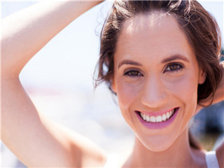 长期黑眼圈怎么去除 夜猫子7个方法调理黑眼圈