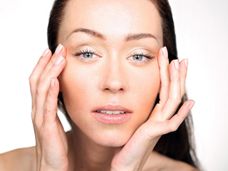 眼窝深陷是怎么回事 分析眼窝凹陷的原因和解决方法