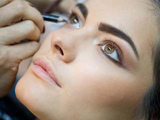 开外眼角每天要扒几次 每日扒眼角作用原来如此