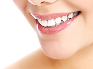 天然淡化唇纹的方法 教你冬日里保持水嫩双唇小方法