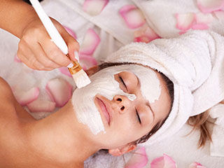 土豆美白面膜简单做法 坚持30天不当小黄人