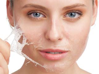 冬季皮肤干燥起皮 三大步保持肌肤水润一冬