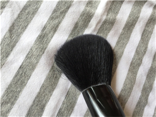 化妆刷怎么用 化妆新手必学的化妆刷使用方法和保养TIPS