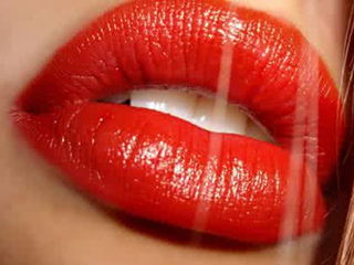 口红吃到肚子里有毒吗 what！口红吃到肚子的毒性这么大