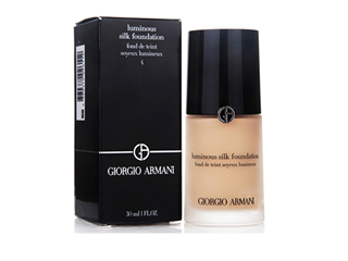 迪奥粉底液VS阿玛尼粉底液 贵妇级彩妆品哪款最值得剁手