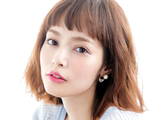 露华浓粉底液怎么样 编辑真实评测24小时不脱妆的真相