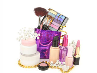 好用不贵的彩妆单品 化妆必用的单品全在这绝对是正品