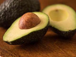 牛油果怎么吃能丰胸 揭开女性宠儿牛油果丰胸的秘密