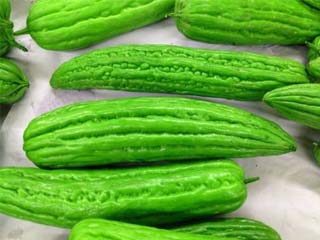 苦瓜减肥有效果吗 每日生吃苦瓜有减肥神效是真是假