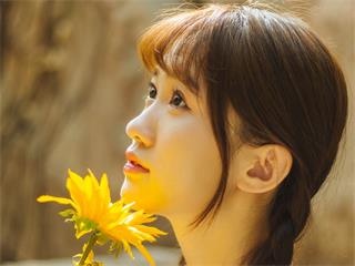 霸道总裁的替身女友 那晚我击碎了她的柔软