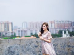 热情的邻居 猥琐男邻居企图非礼我