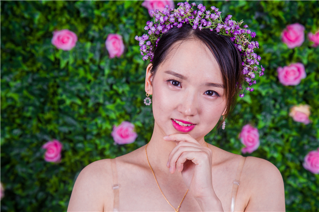 狂野少女 那夜你吸食着我每一个细胞