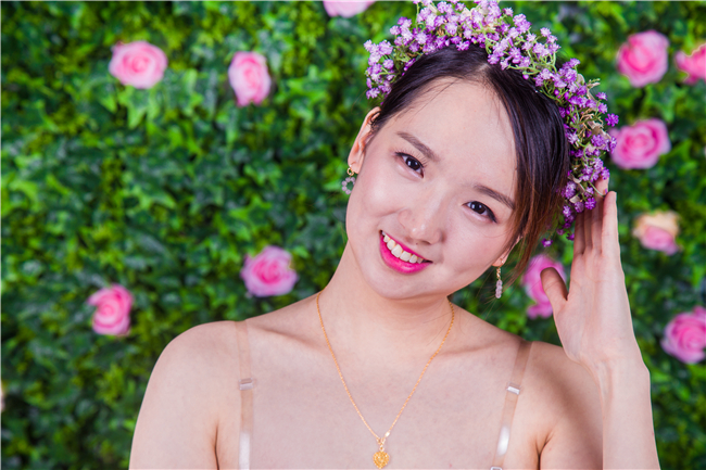 总裁不要弄疼我 浴室里我的翘臀被猛烈的冲击